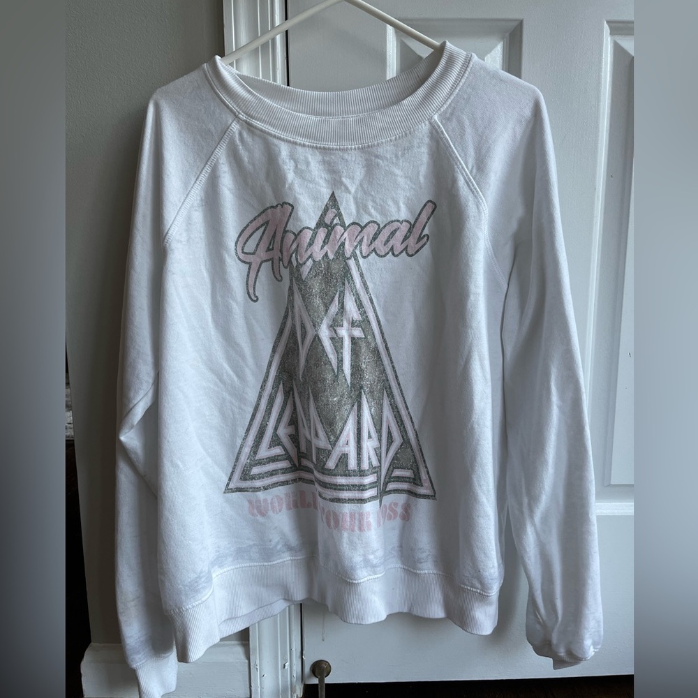 Recycled Karma Def Leppard sweatshirt, size small.
